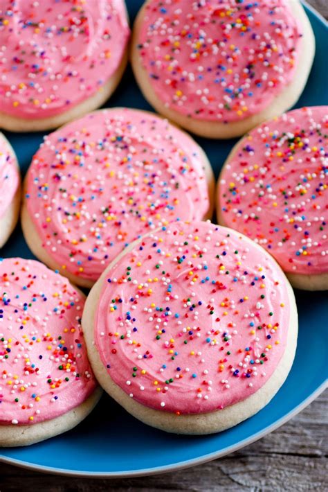 How does Sugar Cookies (To Go) fit into your Daily Goals - calories, carbs, nutrition