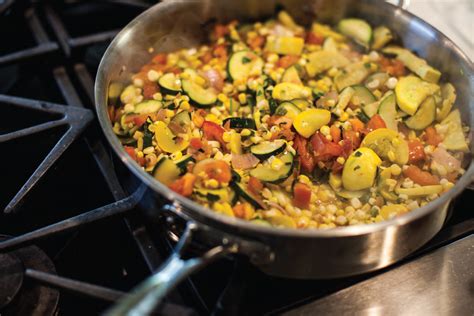 How does Summer Squash Medley fit into your Daily Goals - calories, carbs, nutrition