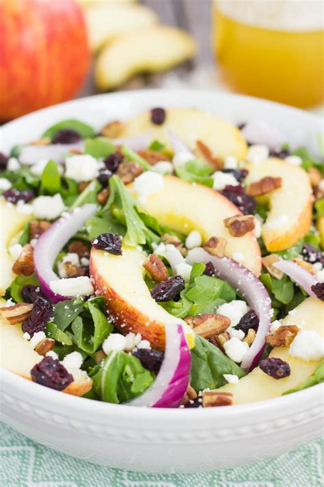 How does Summer Vegetable Pecan Salad fit into your Daily Goals - calories, carbs, nutrition