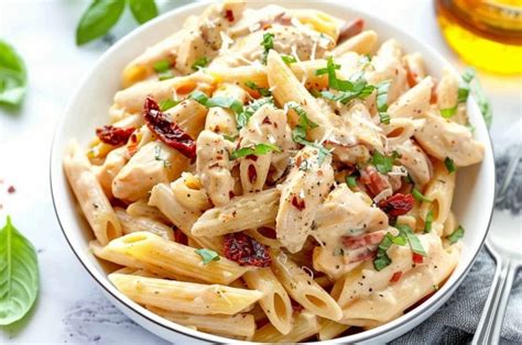 How does Sundried Tomato-Chicken w/Pasta fit into your Daily Goals - calories, carbs, nutrition