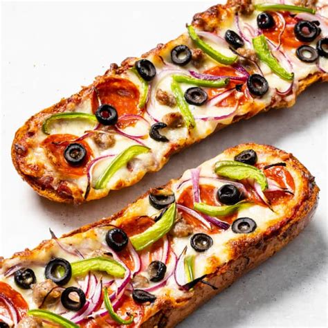 How does Supreme French Bread Pizza fit into your Daily Goals - calories, carbs, nutrition