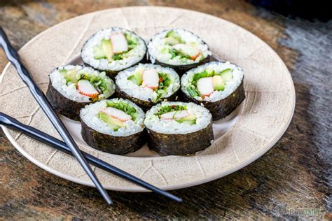 How does Sushi Roll Salad fit into your Daily Goals - calories, carbs, nutrition