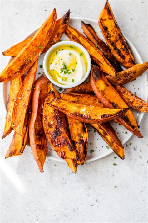 How does Sweet Potato Wedges fit into your Daily Goals - calories, carbs, nutrition