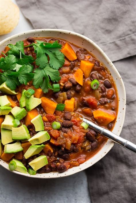 How does Sweet Potato and Black Bean Chili fit into your Daily Goals - calories, carbs, nutrition