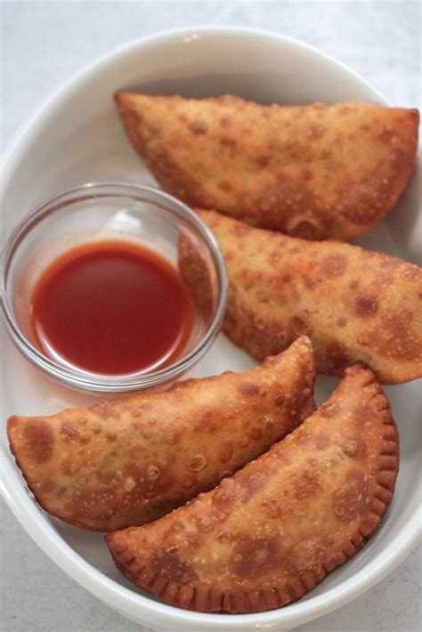 How does THab Empanada Spicy Beef & Lentil 2 EA fit into your Daily Goals - calories, carbs, nutrition