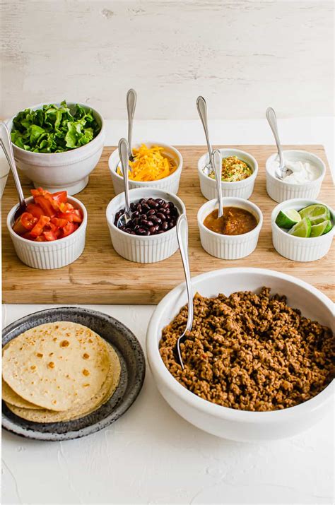 How does Taco Bar fit into your Daily Goals - calories, carbs, nutrition