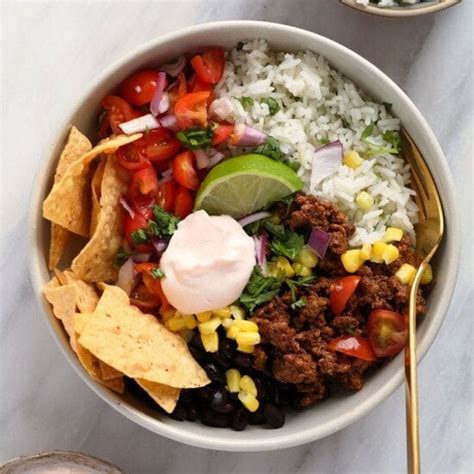 How does Taco Bowl fit into your Daily Goals - calories, carbs, nutrition