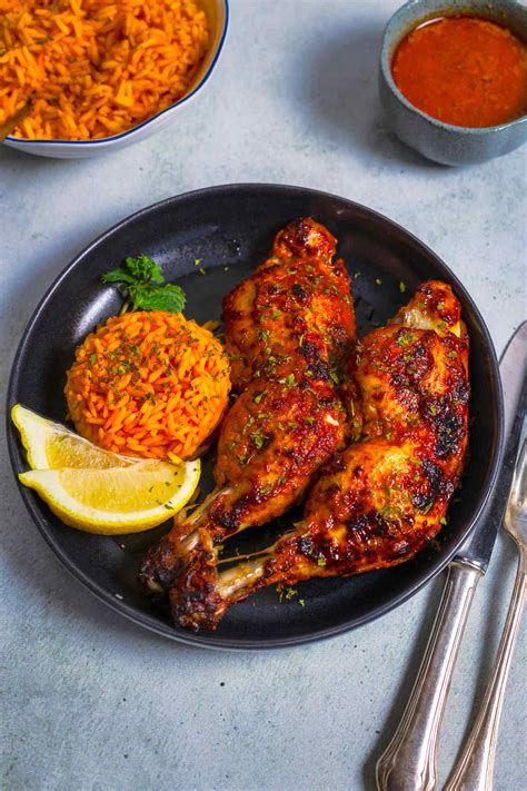 How does Tandoori Rotisserie-Style Chicken fit into your Daily Goals - calories, carbs, nutrition