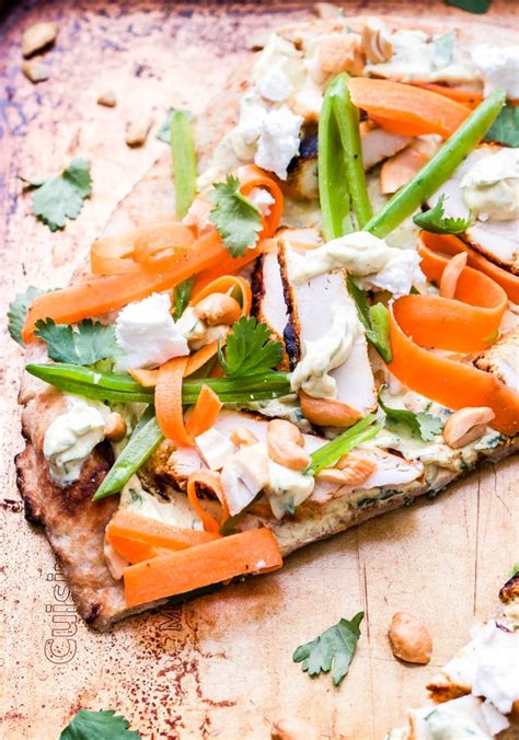 How does Tandoori Spiced Chicken Flatbread fit into your Daily Goals - calories, carbs, nutrition