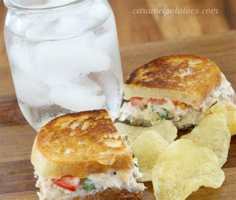 How does Tarragon Tuna Melt fit into your Daily Goals - calories, carbs, nutrition