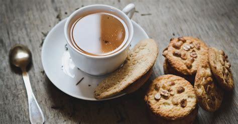 How does Tea Biscuits fit into your Daily Goals - calories, carbs, nutrition