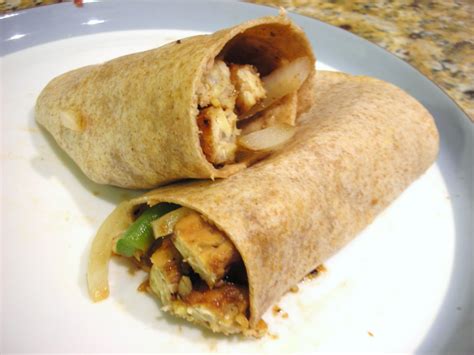 How does Tempeh Fajitas fit into your Daily Goals - calories, carbs, nutrition