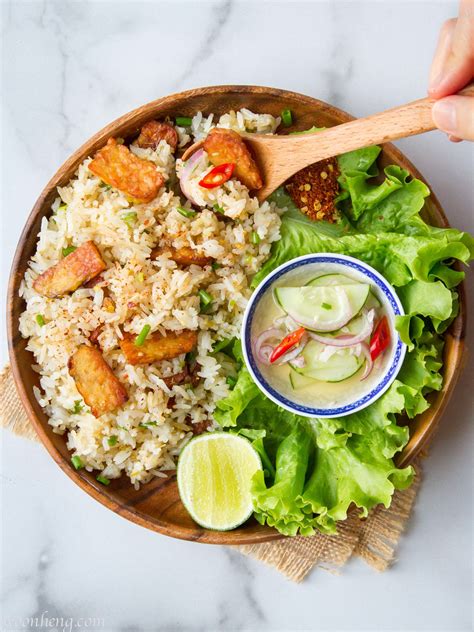 How does Tempeh Fried Rice with Plantains fit into your Daily Goals - calories, carbs, nutrition