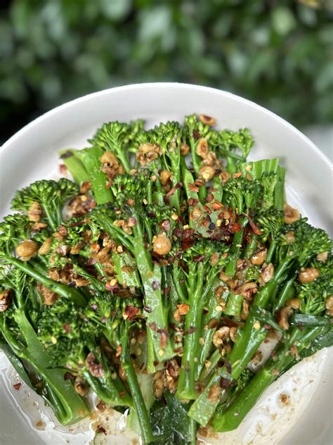 How does Tender Broccoli, Red Onion, Hazelnut & Feta Cheese Salad fit into your Daily Goals - calories, carbs, nutrition