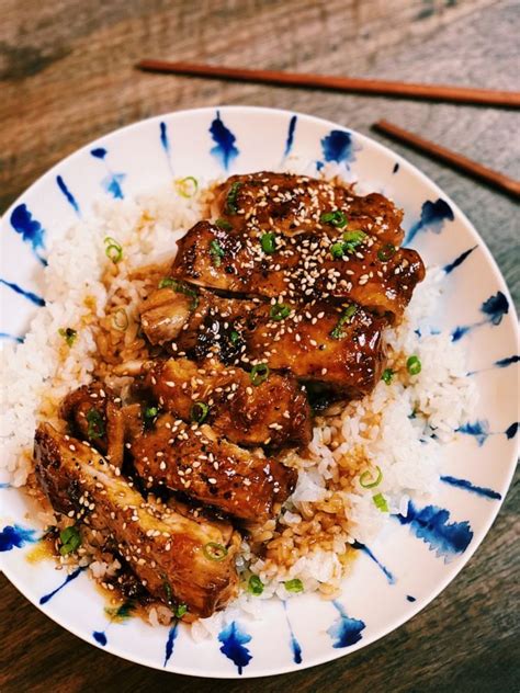 How does Teriyaki Chicken & Rice fit into your Daily Goals - calories, carbs, nutrition