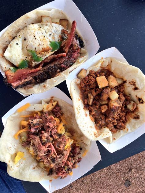 How does Texas BBQ Wrap, Flour Tortilla fit into your Daily Goals - calories, carbs, nutrition