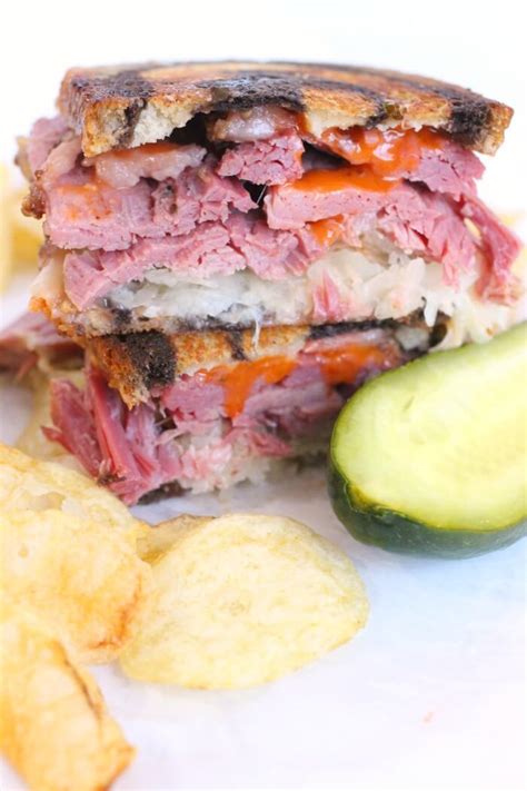 How does Texas Reuben fit into your Daily Goals - calories, carbs, nutrition