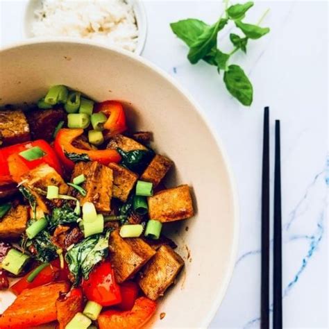 How does Thai Basil Tofu (49508.0) fit into your Daily Goals - calories, carbs, nutrition