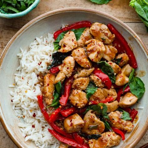 How does Thai Chicken Breasts fit into your Daily Goals - calories, carbs, nutrition