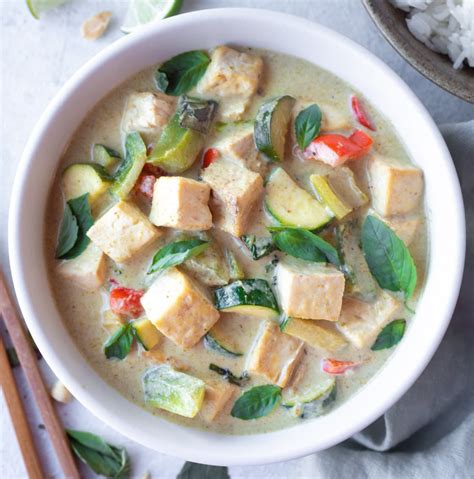 How does Thai Curry Tofu and Vegetables fit into your Daily Goals - calories, carbs, nutrition