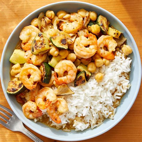 How does Thai Shrimp Curry with Jasmine Rice fit into your Daily Goals - calories, carbs, nutrition