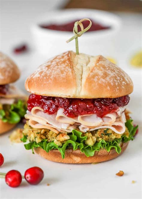 How does Thanksgiving Turkey Cranberry Sandwich fit into your Daily Goals - calories, carbs, nutrition