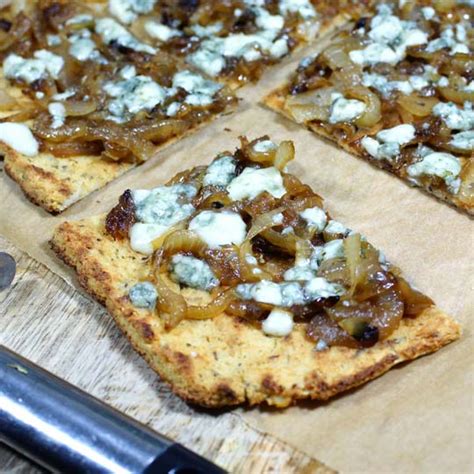 How does Thin Crust Sauteed Onion and Gorgonzola Pizza fit into your Daily Goals - calories, carbs, nutrition