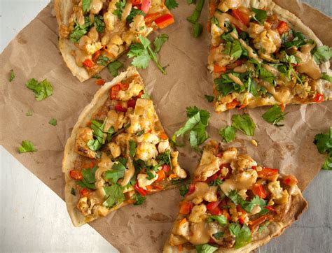 How does Thin Crust Vegetable Thai Pizza with Peanuts fit into your Daily Goals - calories, carbs, nutrition