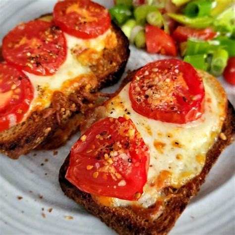 How does Three Cheese Tomato Melt fit into your Daily Goals - calories, carbs, nutrition