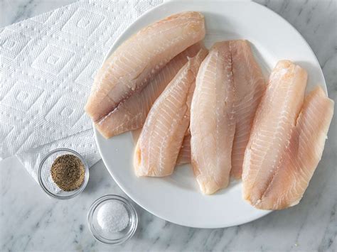 How does Tilapia Filet fit into your Daily Goals - calories, carbs, nutrition