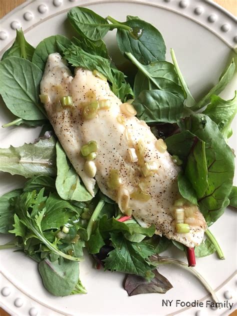 How does Tilapia with Honey Scallion Dressing fit into your Daily Goals - calories, carbs, nutrition