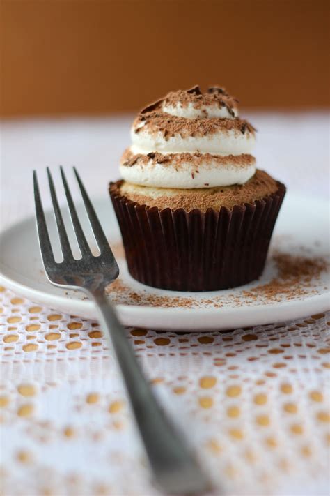 How does Tiramisu Cupcakes fit into your Daily Goals - calories, carbs, nutrition