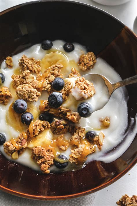 How does Toast Granola & Honey fit into your Daily Goals - calories, carbs, nutrition