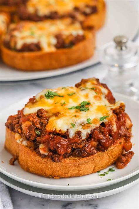 How does Toasted Sloppy Joe fit into your Daily Goals - calories, carbs, nutrition