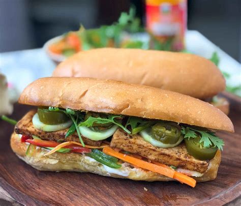 How does Tofu Banh Mi Sandwich fit into your Daily Goals - calories, carbs, nutrition