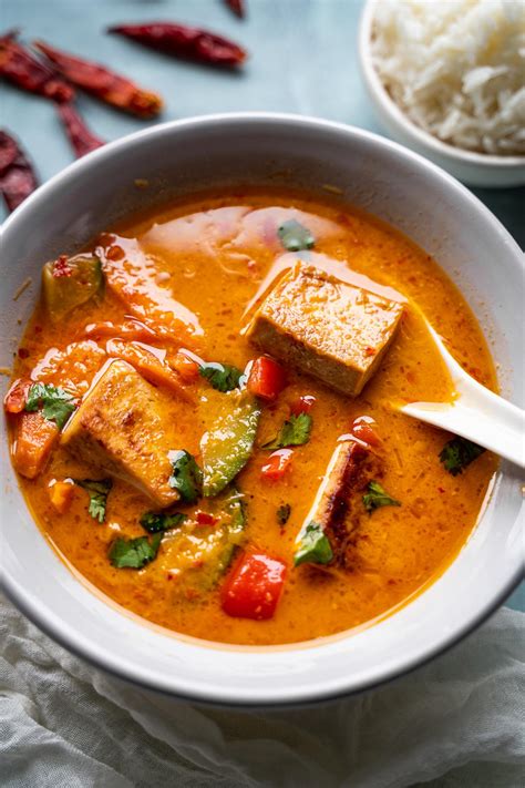 How does Tofu with Red Curry Paste, Peas, Scallions fit into your Daily Goals - calories, carbs, nutrition