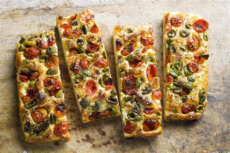 How does Tomato, Olive & Basil Focaccia fit into your Daily Goals - calories, carbs, nutrition