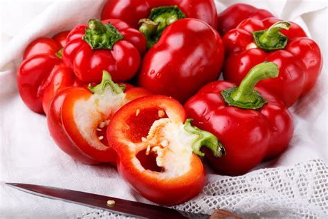 How does Tomato, Peppers & Cheese Biscuit, Classic fit into your Daily Goals - calories, carbs, nutrition