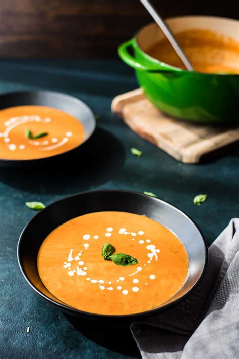 How does Tomato Basil Bisque fit into your Daily Goals - calories, carbs, nutrition