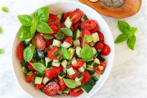How does Tomato Cucumber Salad fit into your Daily Goals - calories, carbs, nutrition
