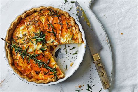 How does Tomato and Sweet Onion Quiche fit into your Daily Goals - calories, carbs, nutrition