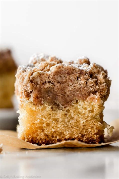 How does Top and Bottom Crumb Cake fit into your Daily Goals - calories, carbs, nutrition