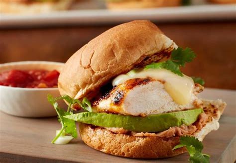 How does Torta Chicken Chipotle-Slider fit into your Daily Goals - calories, carbs, nutrition