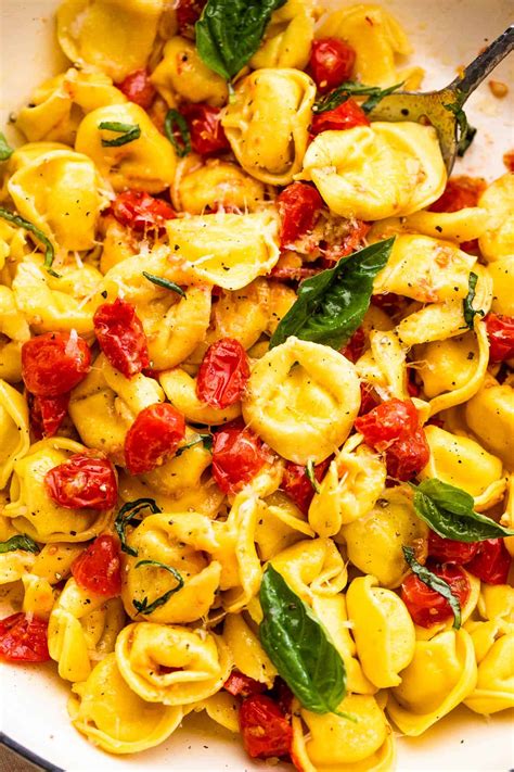 How does Tortellini - Pasta with cheese filling fit into your Daily Goals - calories, carbs, nutrition