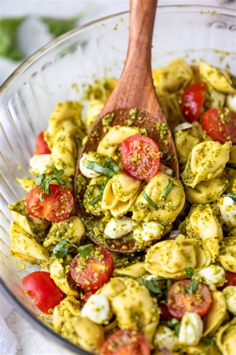 How does Tortellini Pesto Pasta Salad fit into your Daily Goals - calories, carbs, nutrition