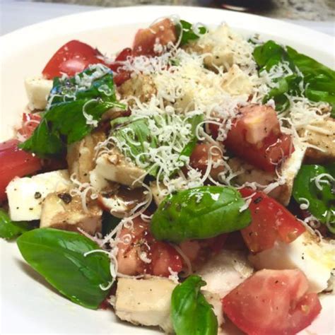 How does Tossed Caprese Salad (27141.0) fit into your Daily Goals - calories, carbs, nutrition