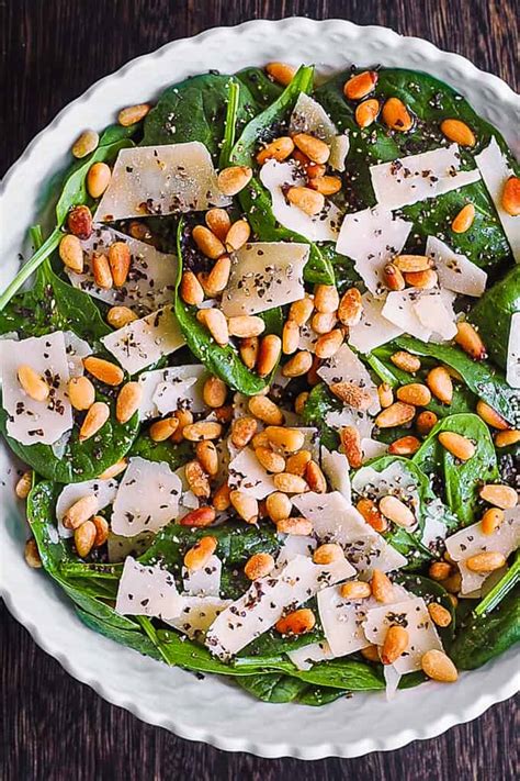 How does Traditional Spinach Salad fit into your Daily Goals - calories, carbs, nutrition