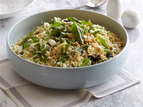 How does Tri-Colored Orzo fit into your Daily Goals - calories, carbs, nutrition