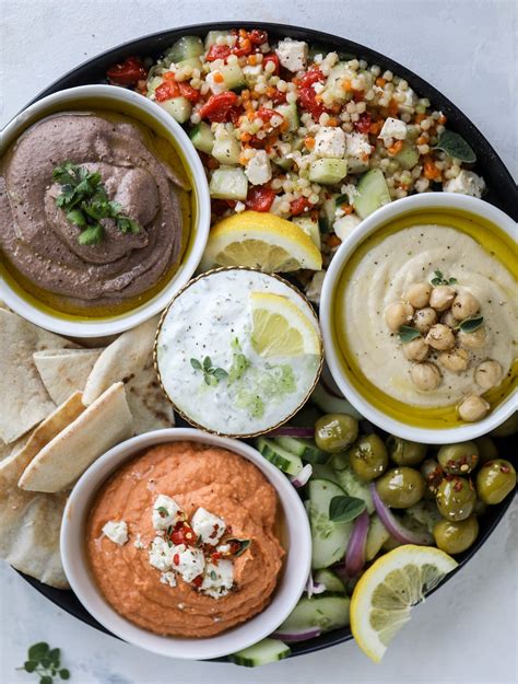 How does Trio of Hummus with Pita and Vegetables fit into your Daily Goals - calories, carbs, nutrition