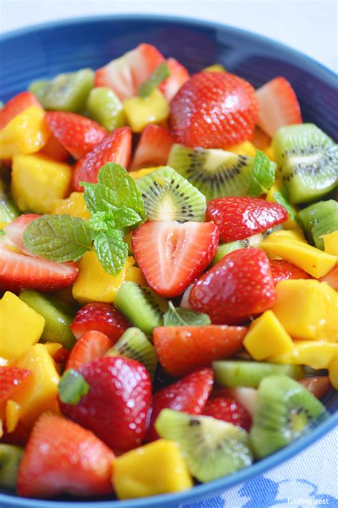How does Tropical Fruit Salad fit into your Daily Goals - calories, carbs, nutrition